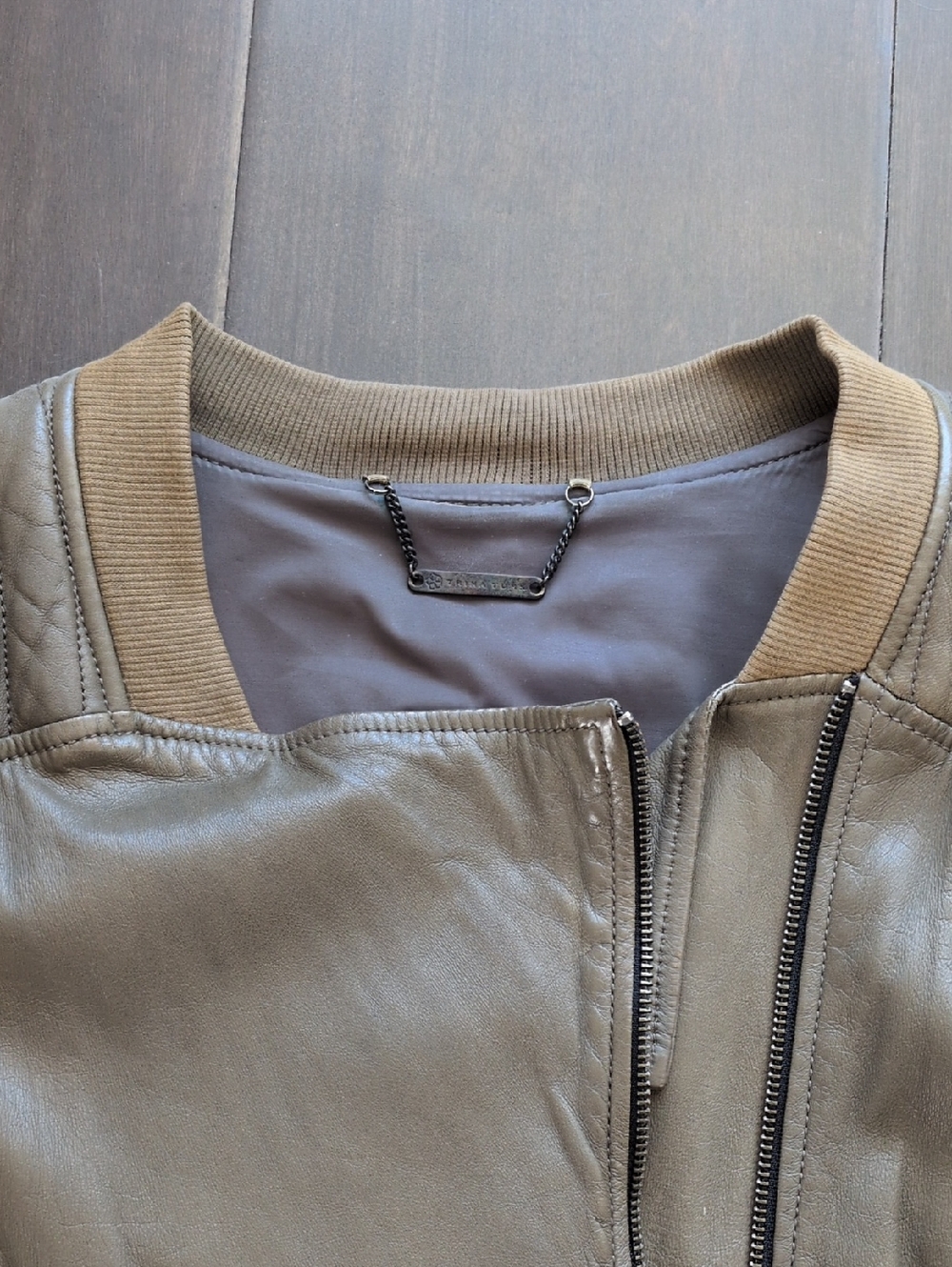 Vintage Trina Turk Olive Quilted-Shoulder Leather Moto Jacket - Picture 3 of 8